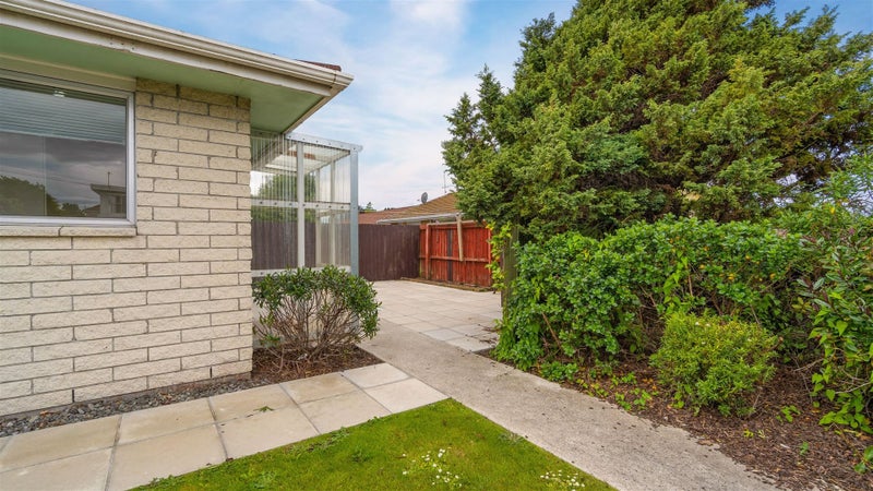 1/33 Fairfield Avenue, Addington, Christchurch - Carousel 14