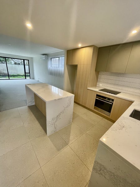 15D Cuba Street, Petone, Lower Hutt - Carousel 2