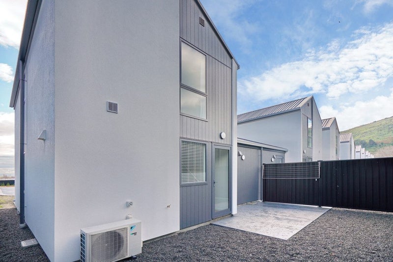 2 Wheatsheaf Lane, Heathcote Valley, Christchurch - Carousel 10