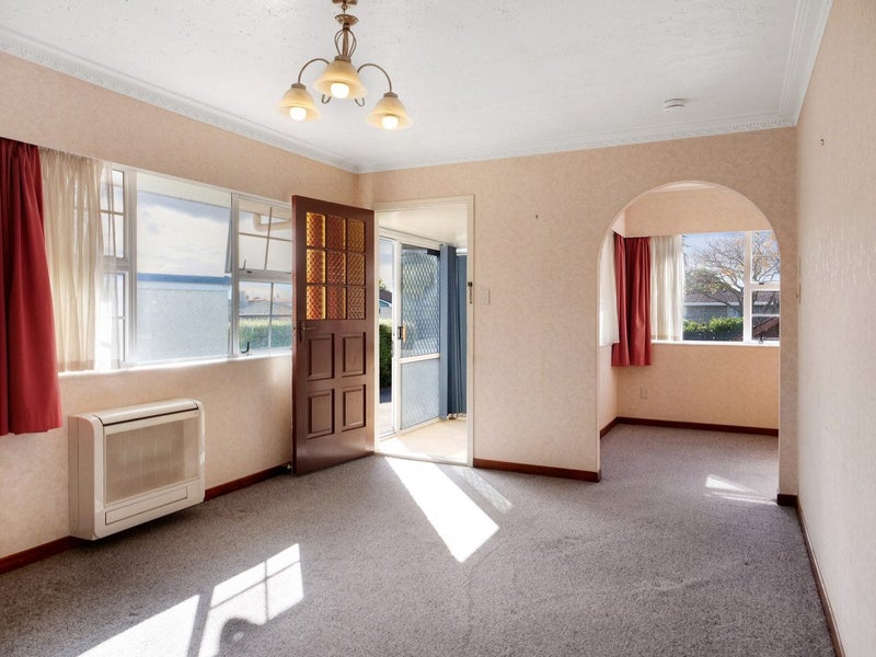 2 Lawrence Place, Otara, Auckland - Carousel 2