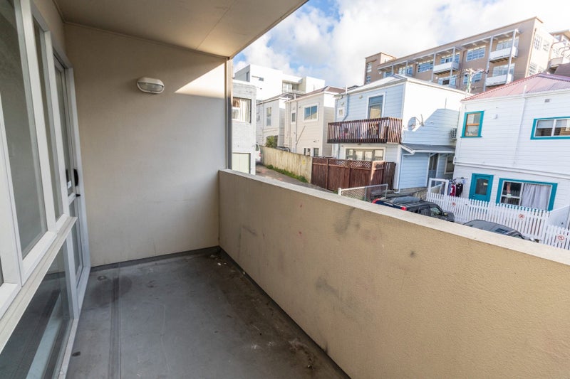 4/27 Drummond Street, Mount Cook, Wellington - Carousel 18