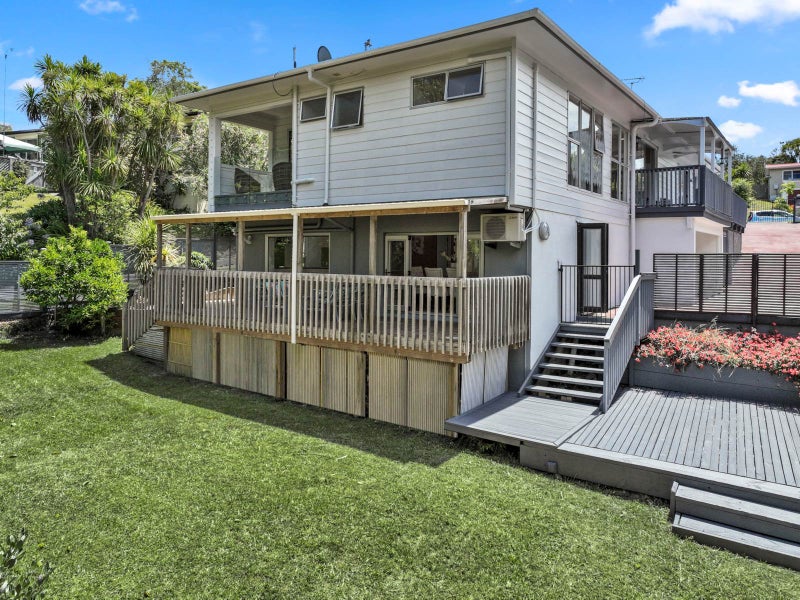 44 Park Hill Road, Birkenhead, Auckland - Carousel 1