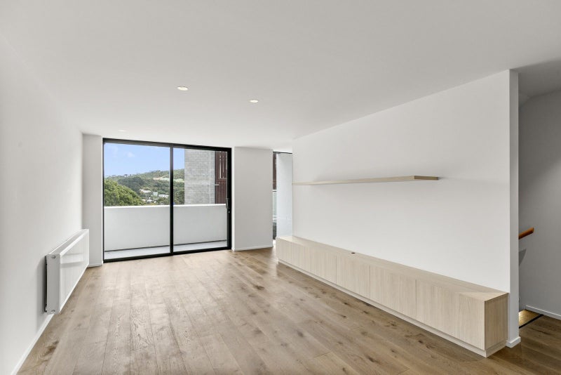 33 Erica Pabst Way, Island Bay, Wellington - Carousel 1