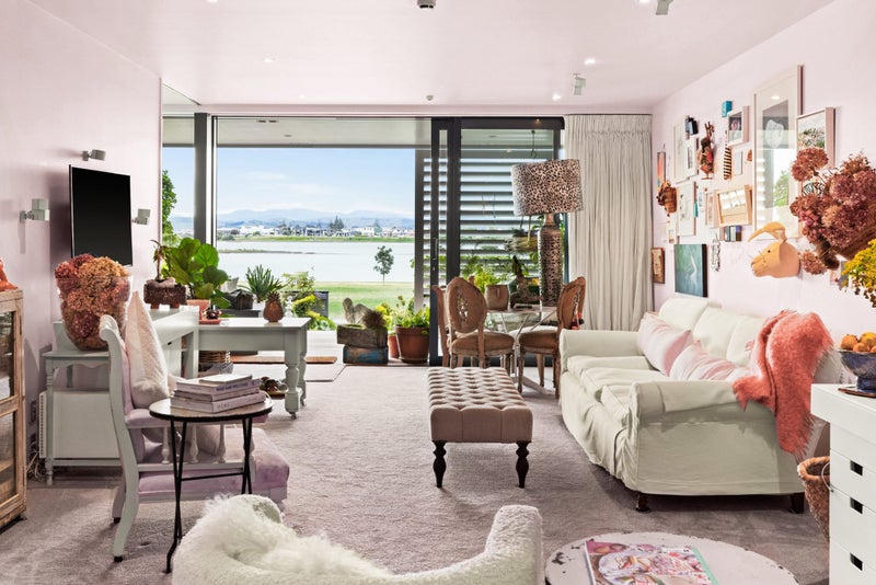 211/7 Humber Street, Pandora, Napier - Carousel 2