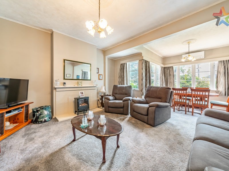 135 Oxford Terrace, Epuni, Lower Hutt - Carousel 2