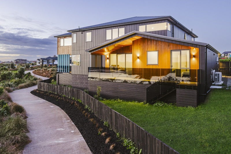 31 Evergreen Parade, Rosehill, Papakura - Carousel 2