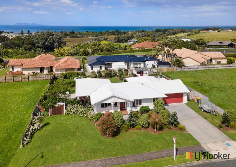 4 SEA VSTA, Athenree, Waihi Beach - Carousel 2