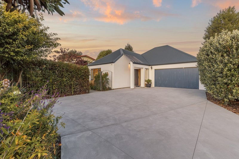 9 Karen Lane, Beckenham, Christchurch - Carousel 2