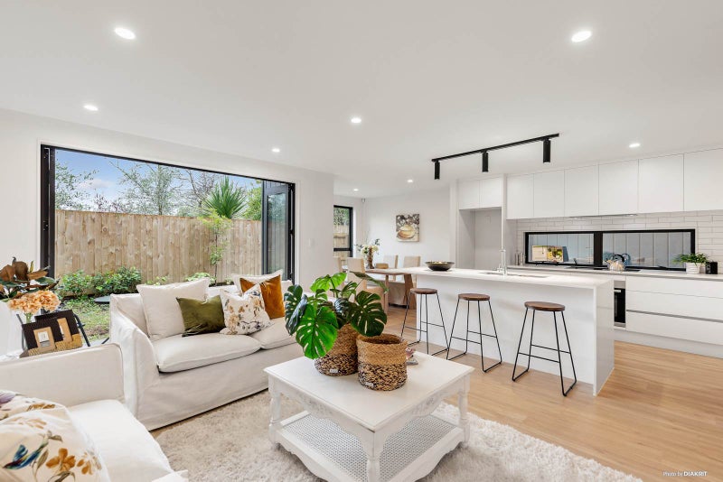 4 Te Uru Lane, Takapuna, Auckland - Carousel 2