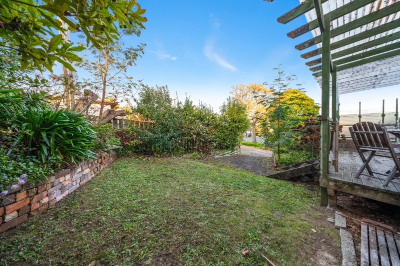 33 Whitney Street, New Windsor, Auckland - Carousel 7