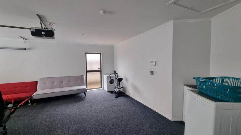 2/1 Britannia Place, Half Moon Bay, Auckland - Carousel 12