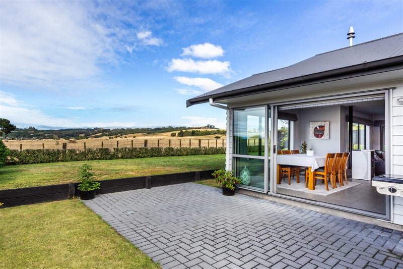 15 Red Setter Grove, Nukuhau, Taupo - Carousel 2