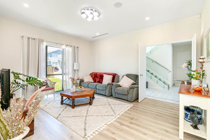 29 Cirrus Way, Ranui, Auckland - Carousel 2