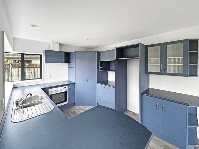 37 Logan Way, Kelvin Grove, Palmerston North - Carousel 2