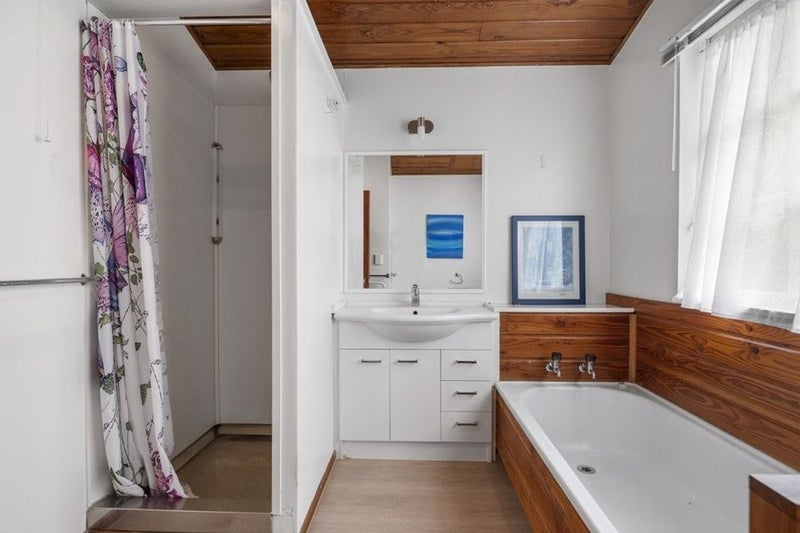 2/235 Sunset Road, Sunnynook, Auckland - Carousel 2