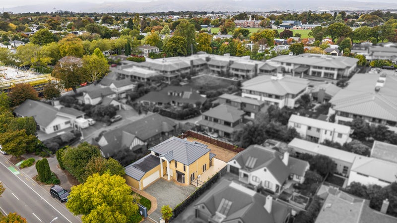 133 Fendalton Road, Fendalton, Christchurch - Carousel 17