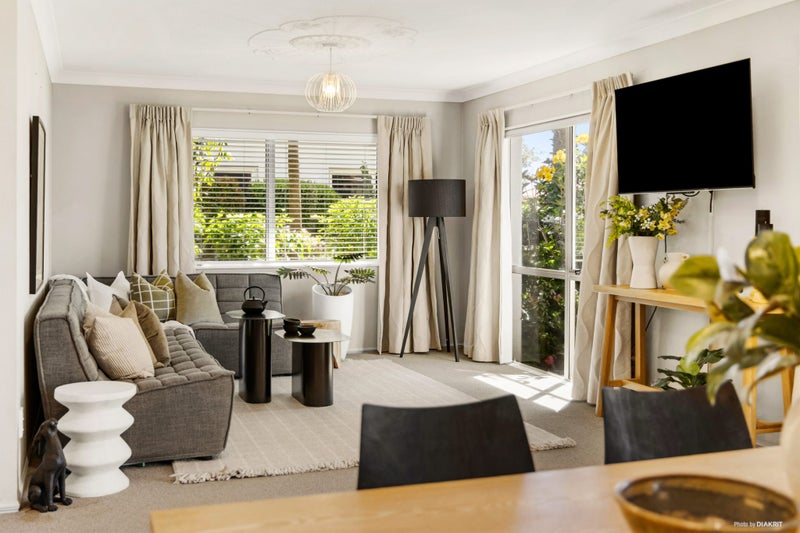 33/111 Santa Monica Drive, Papamoa Beach, Papamoa - Carousel 1