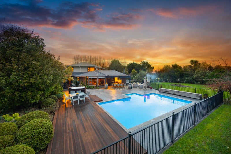 136 Tutaki Road, Kelvin Grove, Palmerston North - Carousel 1