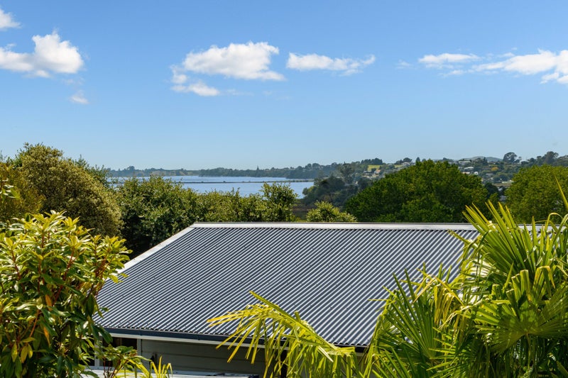 2 Knox Place, Greerton, Tauranga - Carousel 2