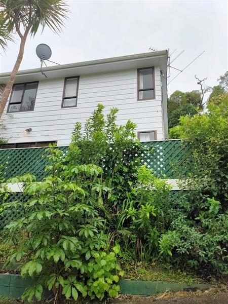 1/51 Singers Road, Korokoro, Lower Hutt - Carousel 1