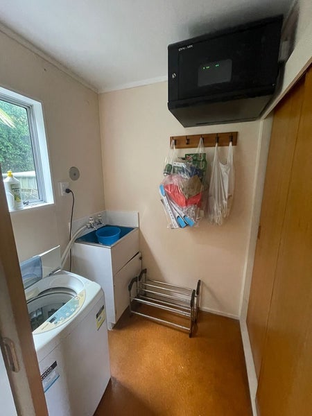 30B Cheltenham Terrace, Newlands, Wellington - Carousel 9