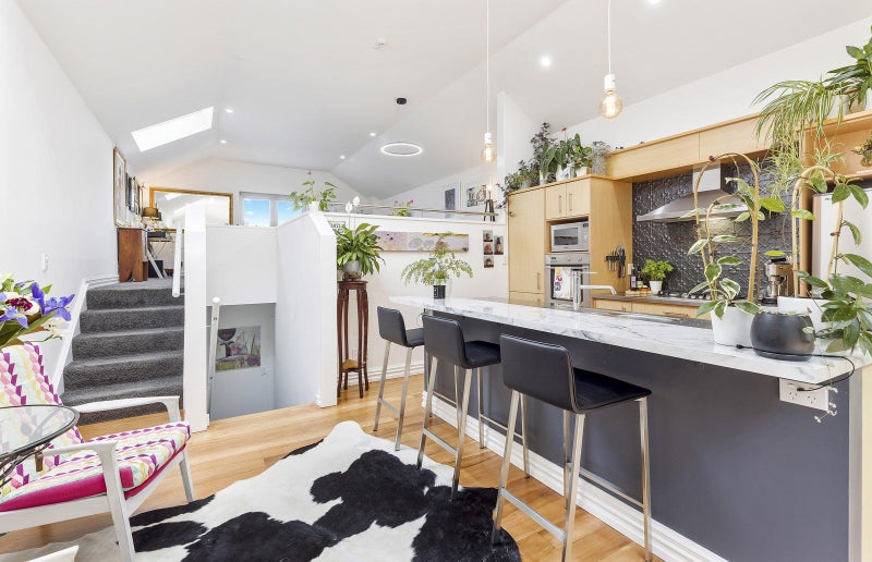 153A Grant Road, Thorndon, Wellington - Carousel 1