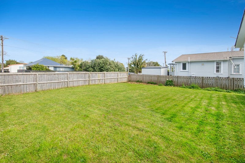 51A Parakai Avenue, Parakai, Helensville - Carousel 2