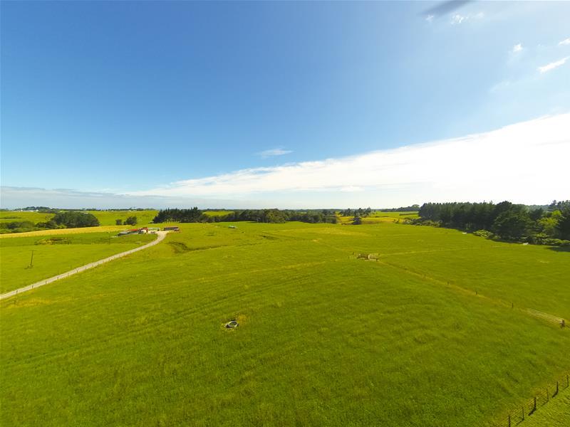 211 Manutahi Road, Tarurutangi - Carousel 2