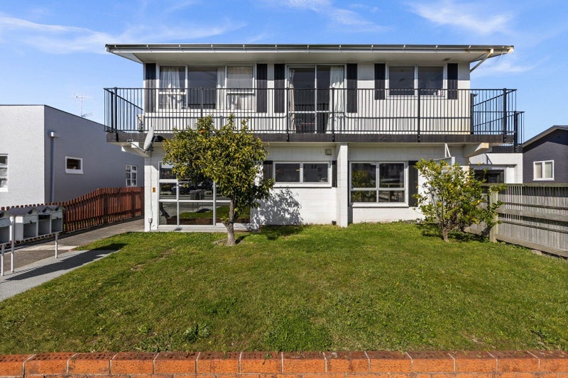 1/8 Lee Road, TARADALE, NAPIER - Carousel 18