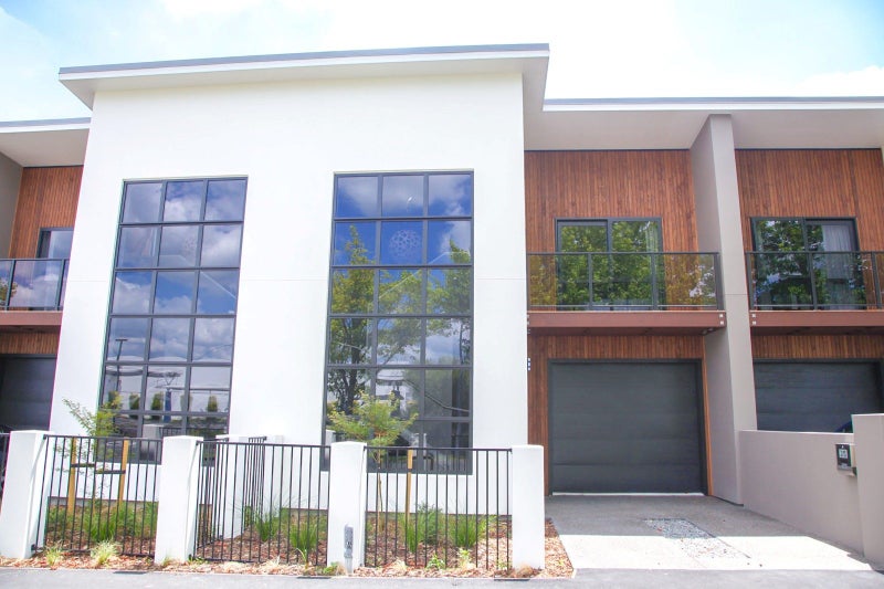 3/13 Beale Street, Hamilton East, Hamilton - Carousel 1