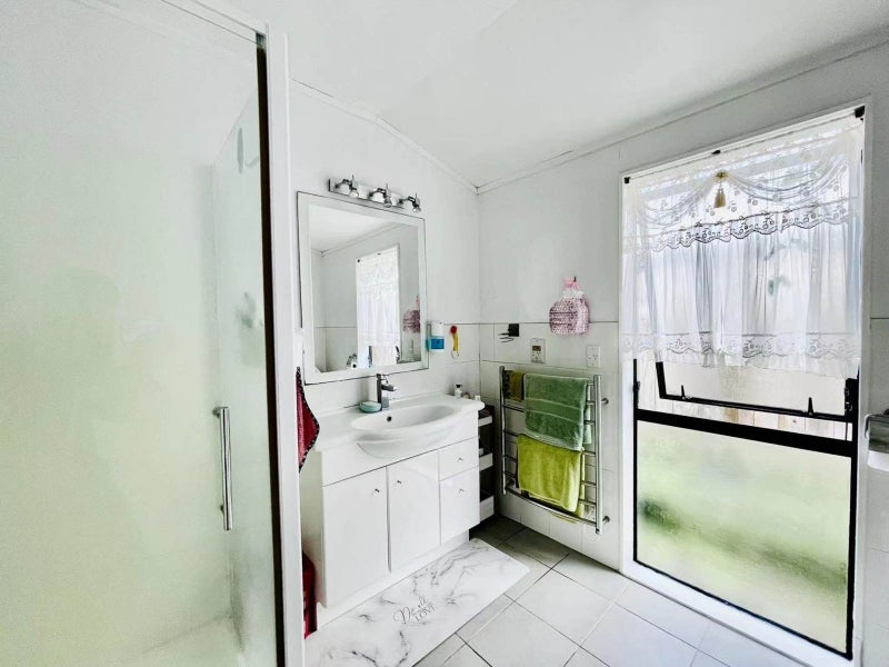 131 West Harbour Drive, West Harbour, Auckland - Carousel 7