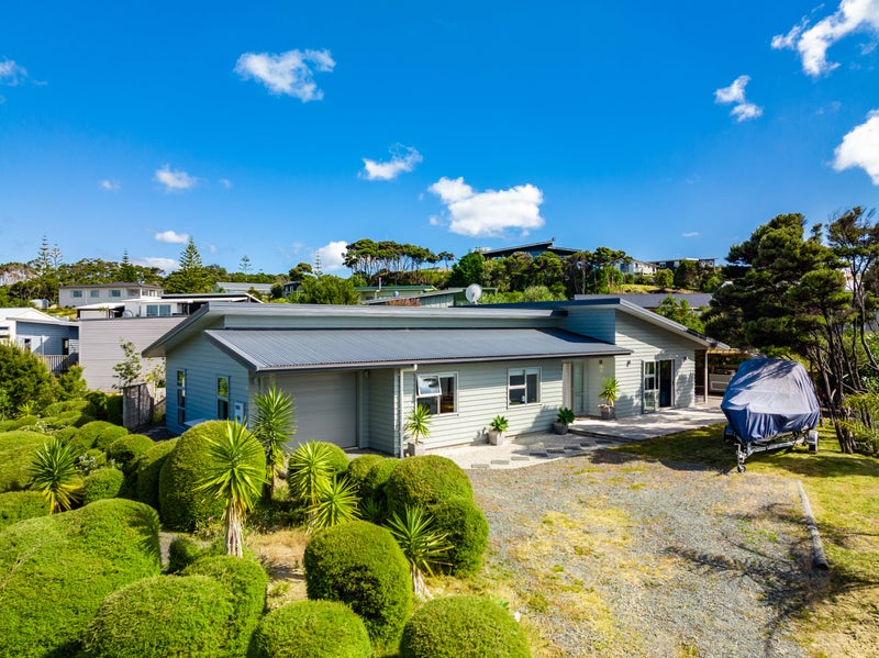 11 Seabreeze Road, Mangawhai Heads, Mangawhai - Carousel 1