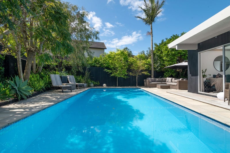 473 Beach Road, Murrays Bay, Auckland - Carousel 2