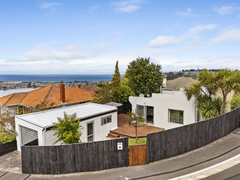 135 Oakwood Avenue, Balaclava, Dunedin - Carousel 1