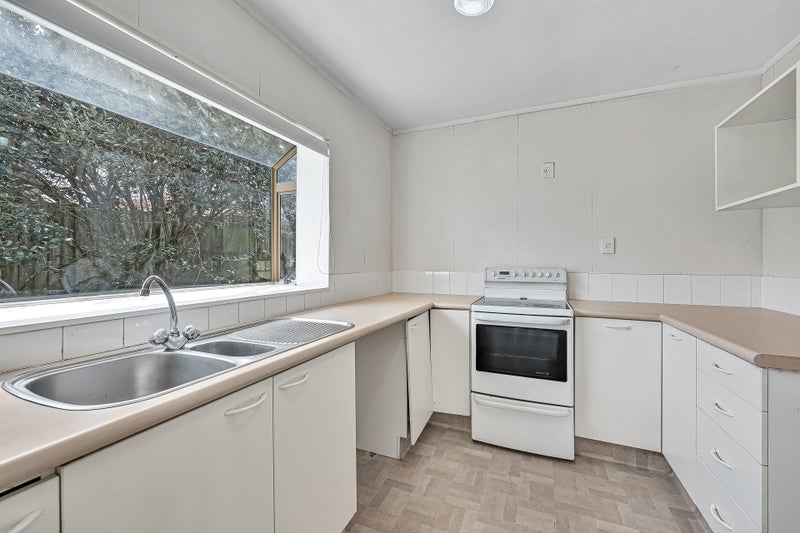 21 Tonson Place, Weymouth, Auckland - Carousel 2