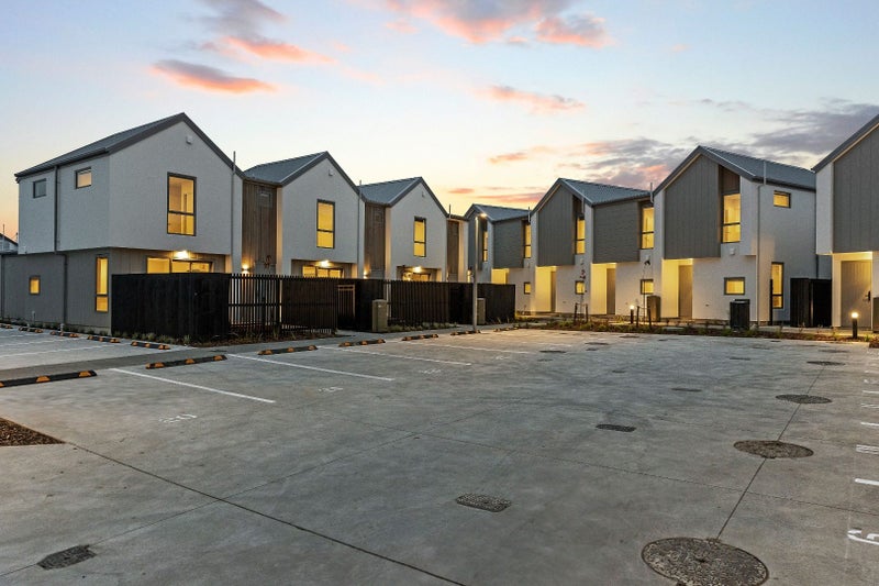 89 Bampton Street, Shirley, Christchurch - Carousel 1