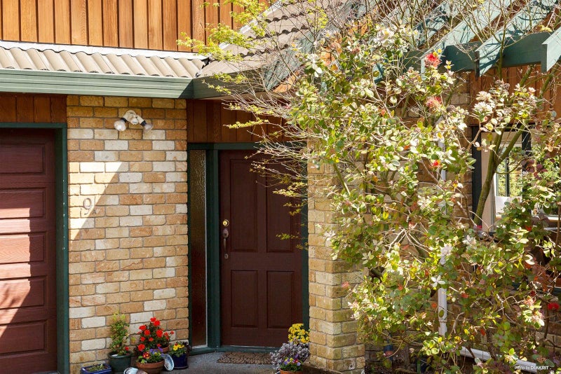 2/9 Bevyn Street, Castor Bay, Auckland - Carousel 2