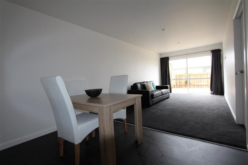 2/5 Edgecumbe Street, Whitiora, Hamilton - Carousel 2