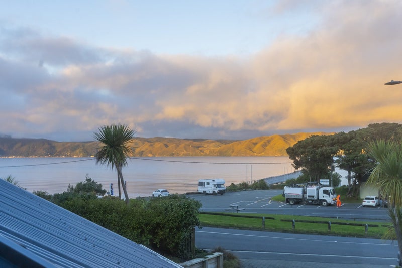 11/231 Marine Parade, Seatoun, Wellington - Carousel 1