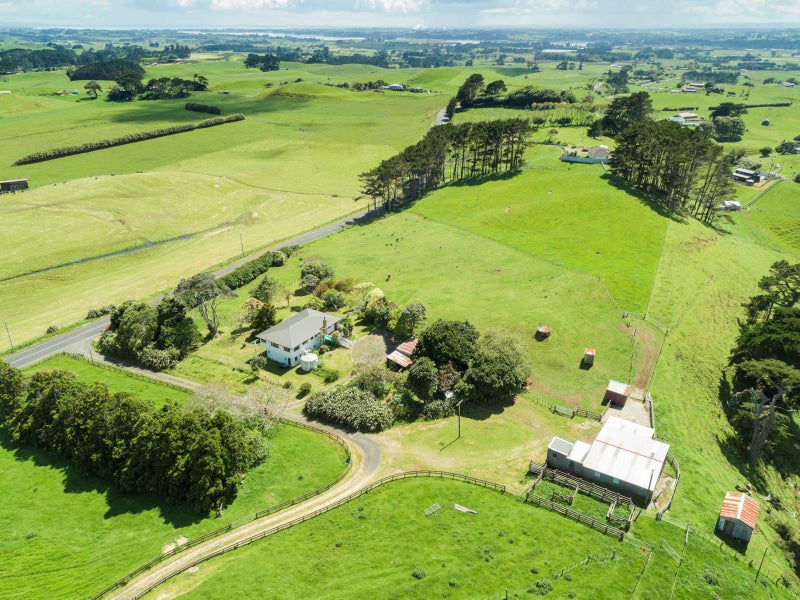 459A Karioitahi Road, WAIUKU - Carousel 2
