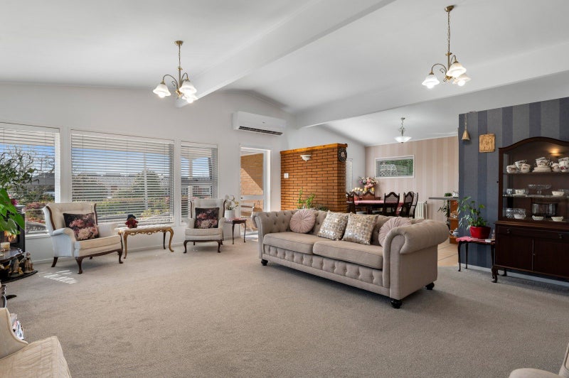 8 Carlton Street, Glenholme, Rotorua - Carousel 2