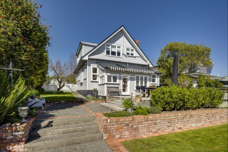 53 Napier Terrace, Hospital Hill, Napier - Carousel 1