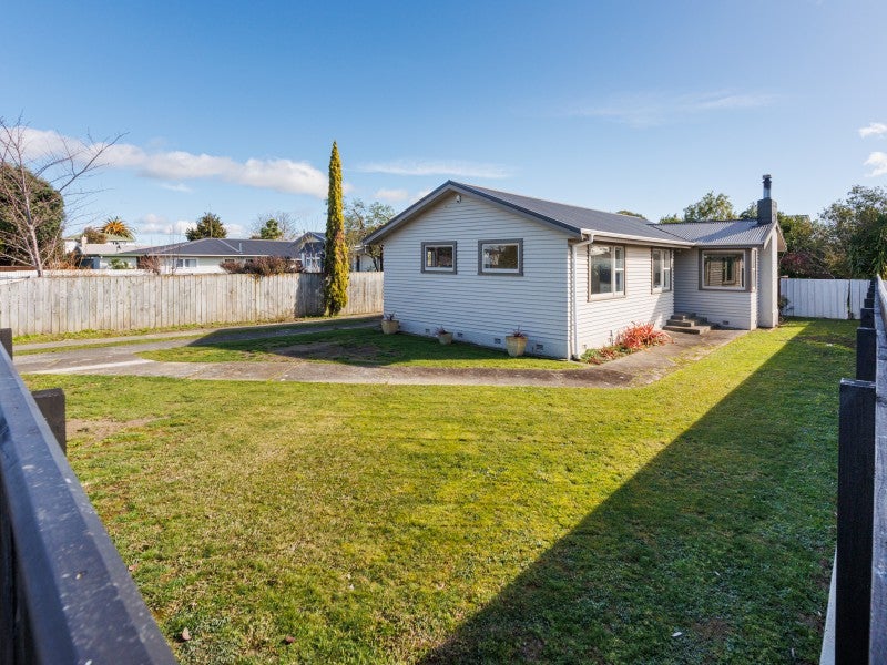 45 College Street, Awapuni, Palmerston North - Carousel 2