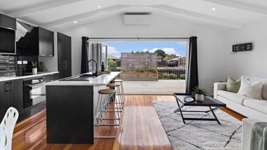 1/6 McLeod Road, Weymouth, Auckland - Carousel 1