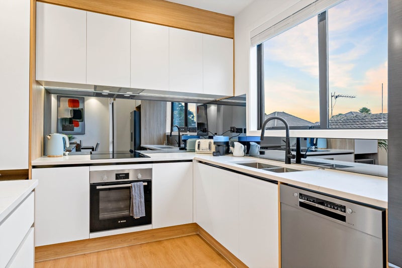 6/51 Mount Smart Road, Onehunga, Auckland - Carousel 2