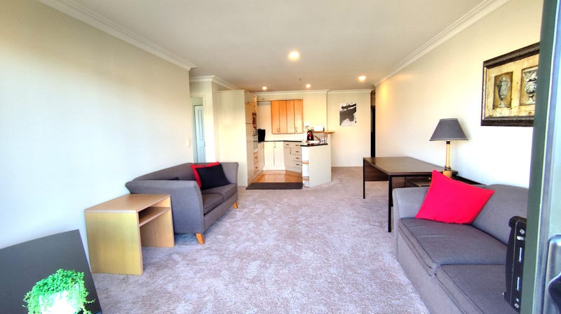 5J/118 Gladstone Road, Parnell, Auckland - Carousel 2