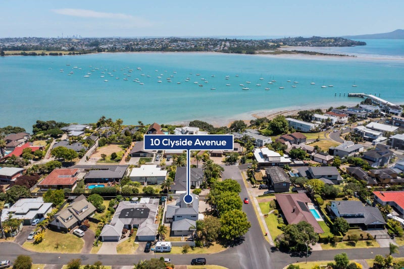 10 Clyside Avenue, Half Moon Bay, Auckland - Carousel 1