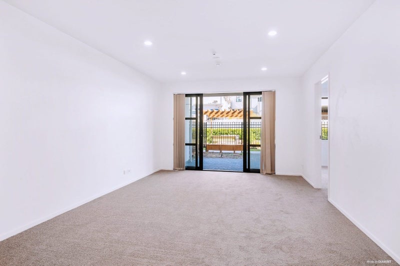 5/46G Rosedale Road, Rosedale, Auckland - Carousel 1
