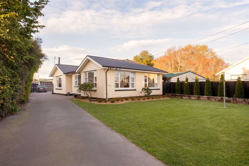 14 Englefield Road, Belfast, Christchurch - Carousel 18