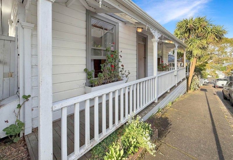 8 Georgina Street, Freemans Bay, Auckland - Carousel 1